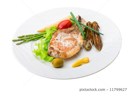 T-bone steak 11799627