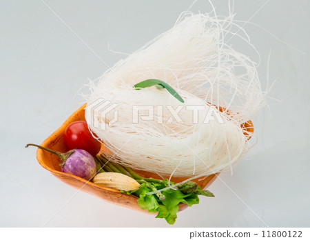 Raw rice noodles Raw rice noodles 11800122