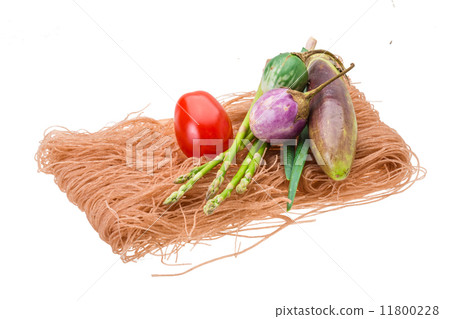 Raw rice noodles Raw rice noodles 11800228