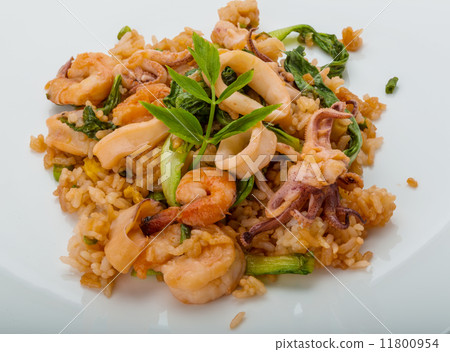 Rice with seafood 11800954
