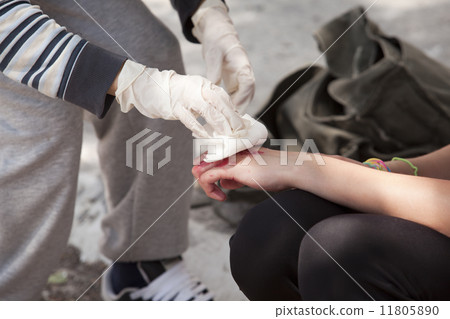 Bandaging 11805890
