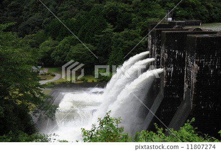 Masonry dam 11807274