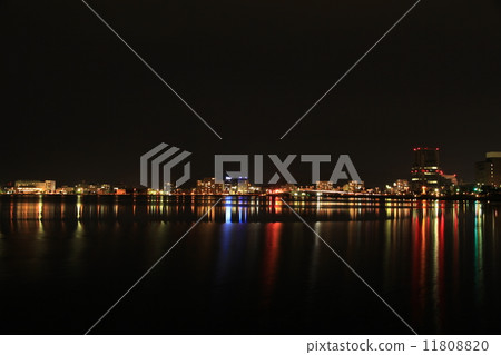 Night view of Lake Shinji 11808820