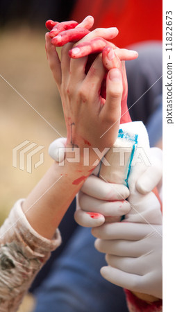 First aid 11822673