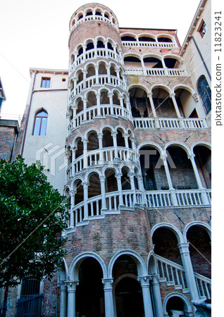 Venice Italy Scala Contarini del Bovolo Venice Italy Scala Contarini del Bovolo 11823241