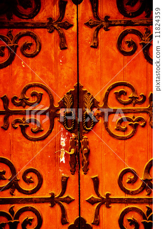 shanghai old door shanghai old door 11824359