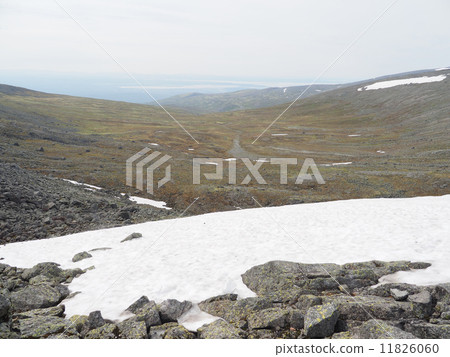 snowfield in the mountains. hibiny snowfield in the mountains. hibiny 11826060