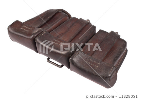ww1 period leather ammo pouch - bag for ammo ww1 period leather ammo pouch - bag for ammo 11829051