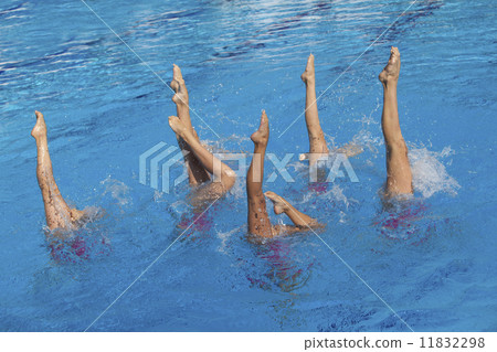Synchronized swimming 11832298