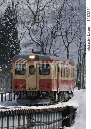 Winter local line 3 Winter local line 3 11832344