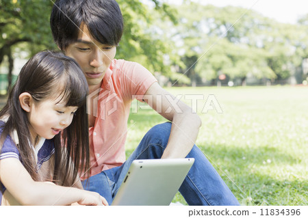 Working father Working father 11834396