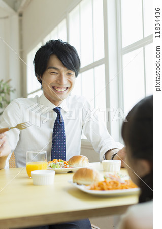 工作的父親 11834436