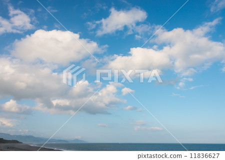 Photos of sky blue sky and clouds on the shichi mihama coast 11836627