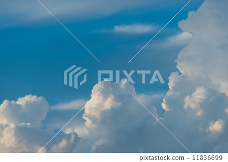 仲夏積雨云自然風景圖片材料 仲夏積雨云自然風景圖片材料 11836699
