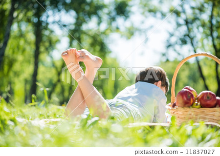 Boy at picnic 11837027