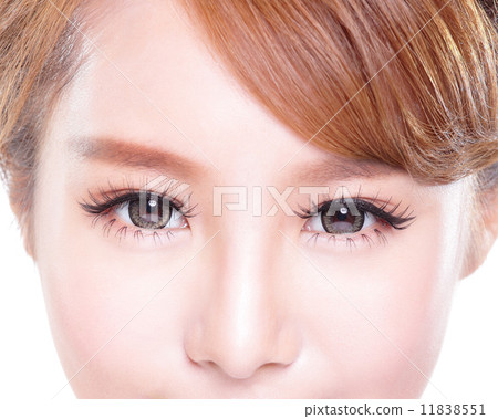Beautiful woman eye 11838551