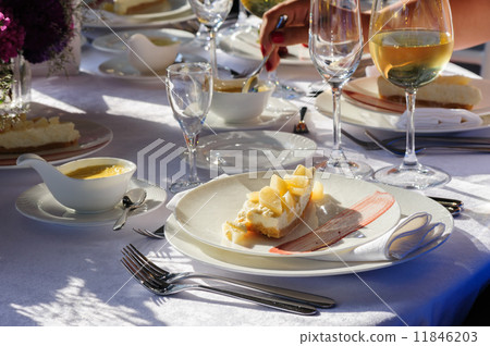 oysters plate oysters plate 11846203