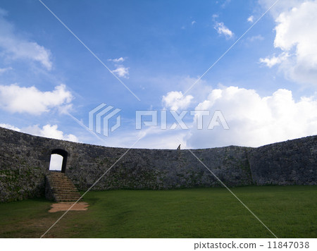 城堡廢墟的廢墟 11847038