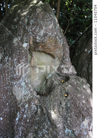 香川縣丸龜市伊藤山（贊岐富士山）山峰，巨人傳說“Otosho”的腳步 11848704