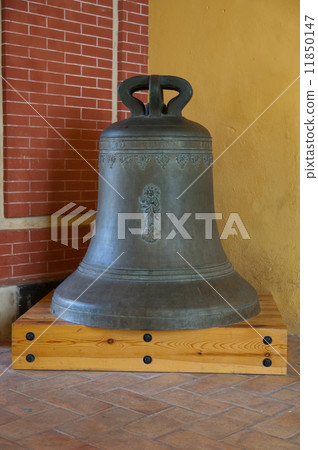 old bronze bell 11850147