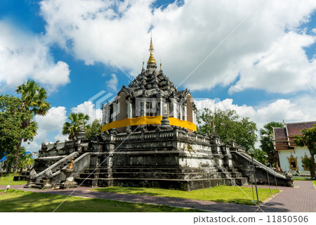 Thai temple of buddhism, Wat Phra Yuen is Thai temple in Lamphun, Northern Thailand, Thailand Thai temple of buddhism, Wat Phra Yuen is Thai temple in Lamphun, Northern Thailand, Thailand 11850506