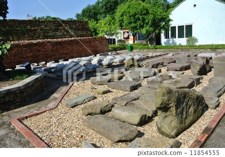 Excavation site of Thang Long ruins (Hanoi, Vietnam) 11854555