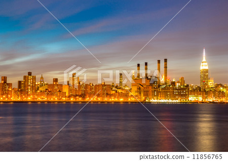 Newyork mid town 11856765