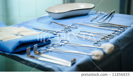 Surgical tools kit 11856835