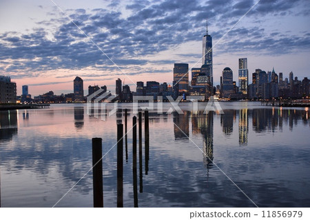 Manhattan 11856979