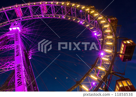 Ferris wheel, Vienna  11858538