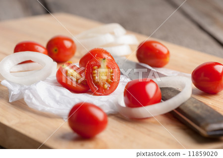 Tomato 11859020