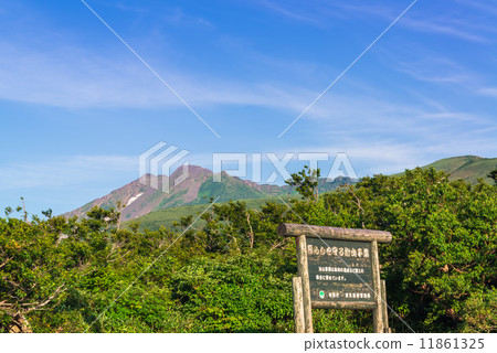 Mountain cliff of Chokai Mountain cliff of Chokai 11861325