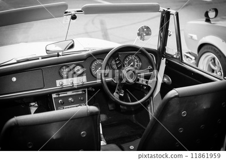 Domestically produced open car 11861959