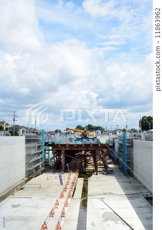 Kenso center Okegawa shi Hidetani district under construction 2014.08 11863962