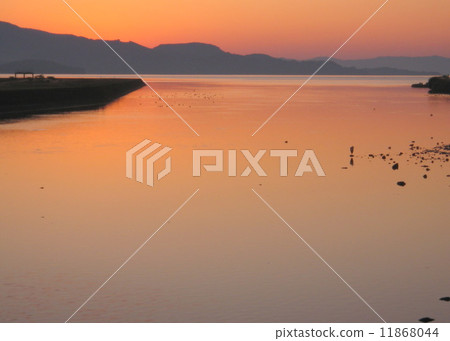 Dusk of Omura Bay 11868044