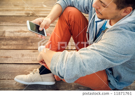 using smart phone 11871761