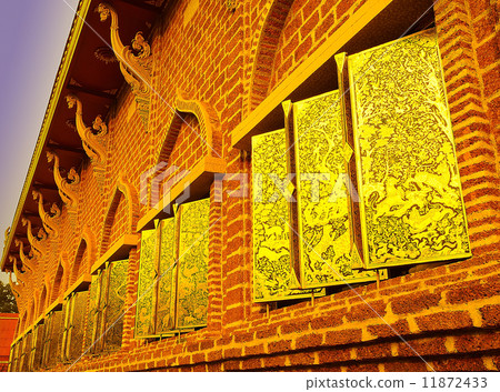 Golden Windows Art of Buddhist Temple Golden Windows Art of Buddhist Temple 11872433