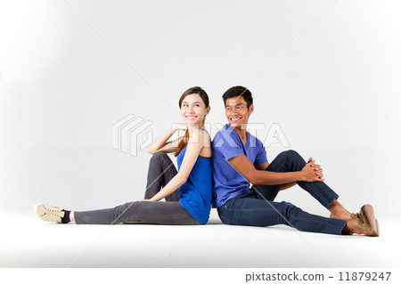 Couple Dating 11879247