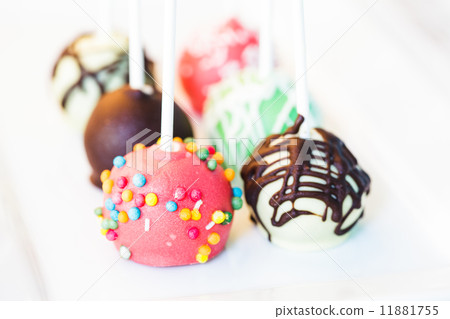 Cake pops 11881755