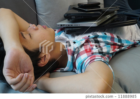 Education - 29 11888985