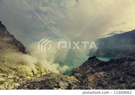 Ijen 11889662
