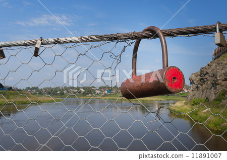 Large lock Large lock 11891007