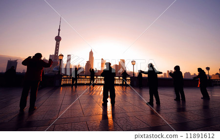 Exercising at Sunrise in Shanghai Exercising at Sunrise in Shanghai 11891612