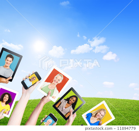 Profiles of Multi-Ethnic People in Electronic Devices for Social Profiles of Multi-Ethnic People in Electronic Devices for Social 11894779