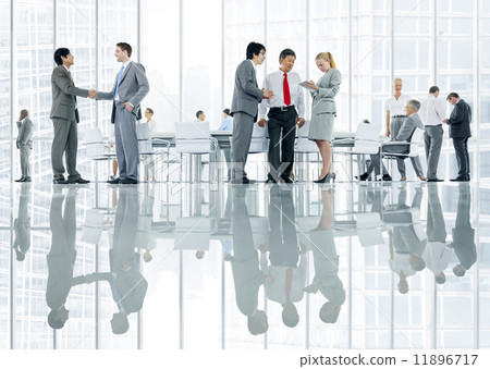 Business people discussing 11896717