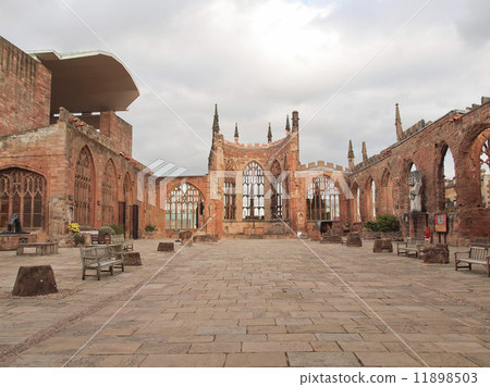 Coventry Cathedral ruins 11898503