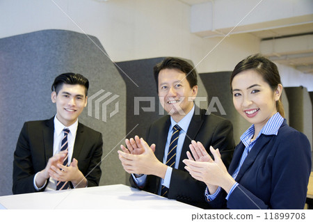 Confident Asian Business Team Confident Asian Business Team 11899708