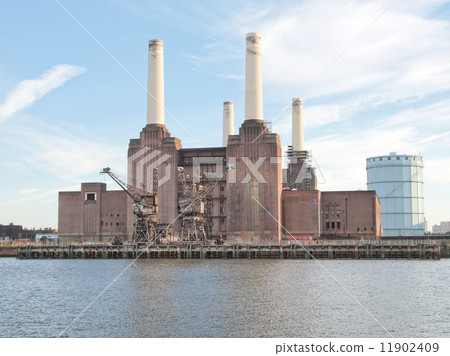 Battersea Powerstation London 11902409