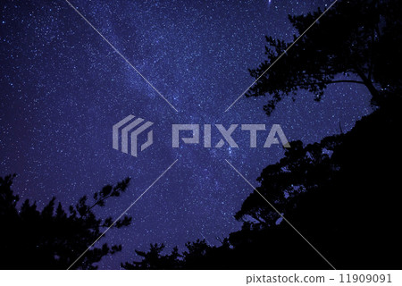 Starry sky in Okinawa · Yanbaru Starry sky in Okinawa · Yanbaru 11909091