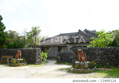 Old private house with red tile roof Old private house with red tile roof 11909128